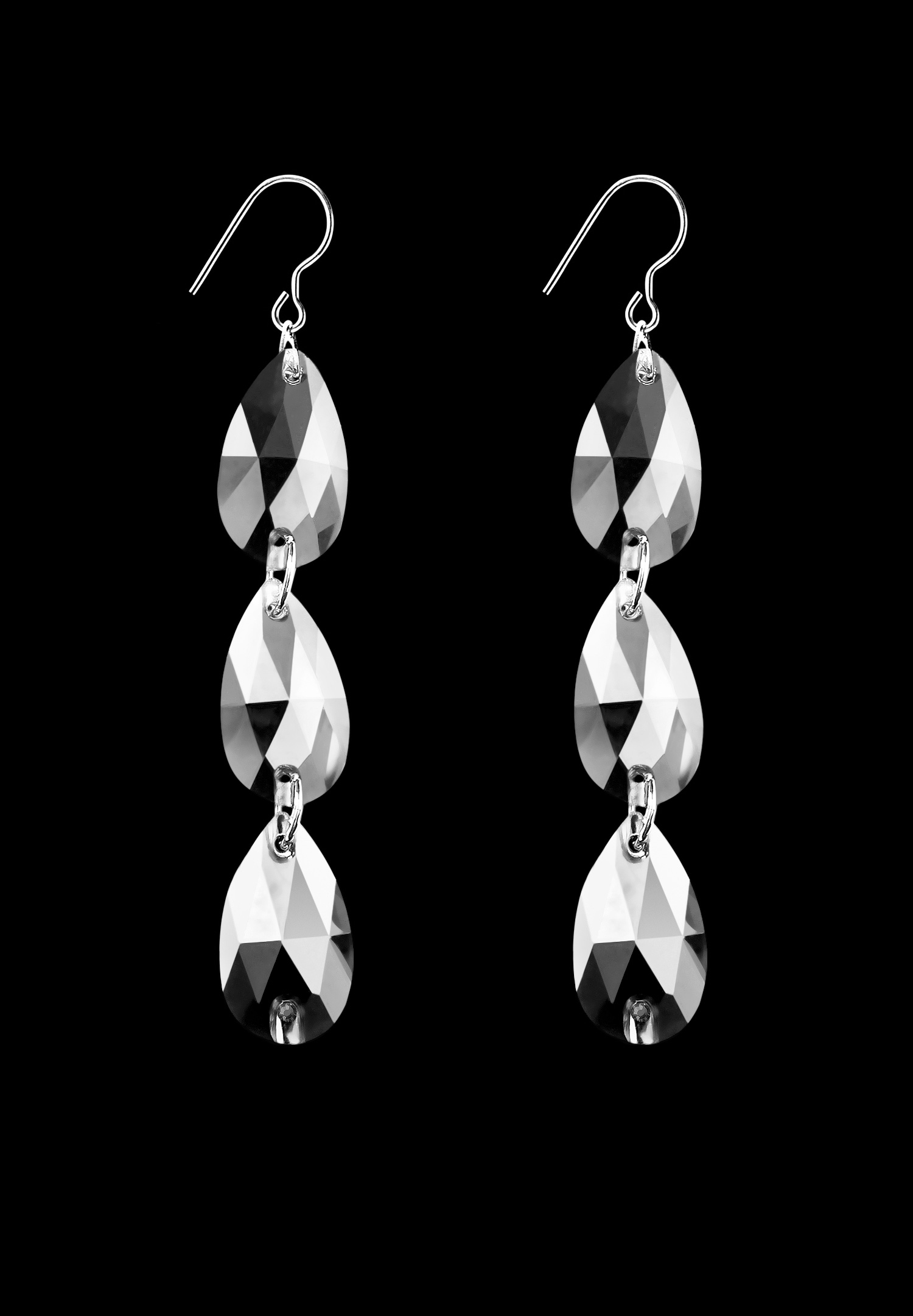 Zerlina Crystal Earring DCE908-2-Jet Hematite